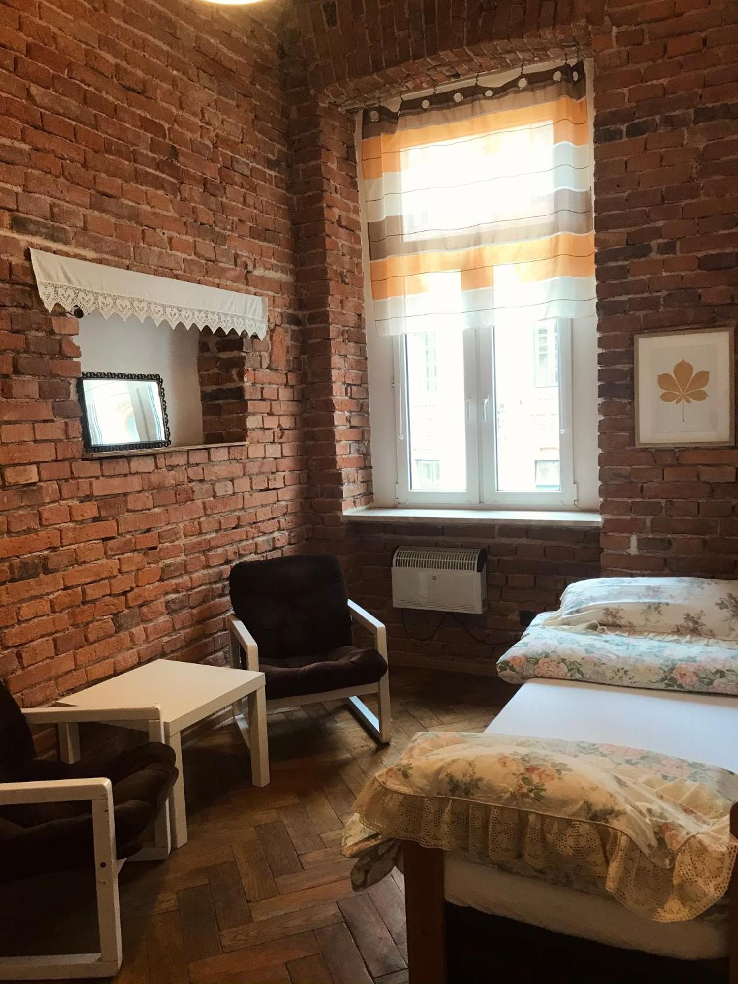 Wawel Hostel คราคูฟ ภายนอก รูปภาพ